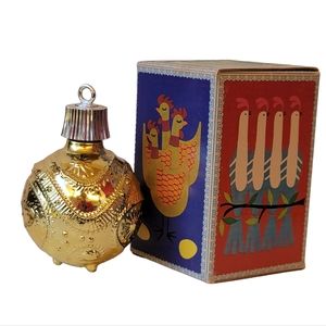 Gold Avon Bubble Bath Ornament in Original Box Vintage 70s